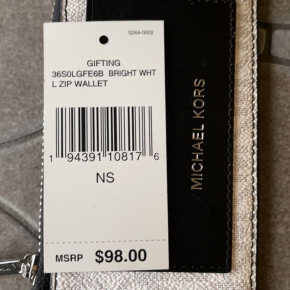 Michael Kors L Zip Mini Wallet - Picture 14 of 14